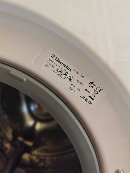 Пералня Electrolux EWF1276GDW