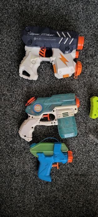 Nerf , XShot ... colecție blastere cu proiectile sau apa  și vesta tactica