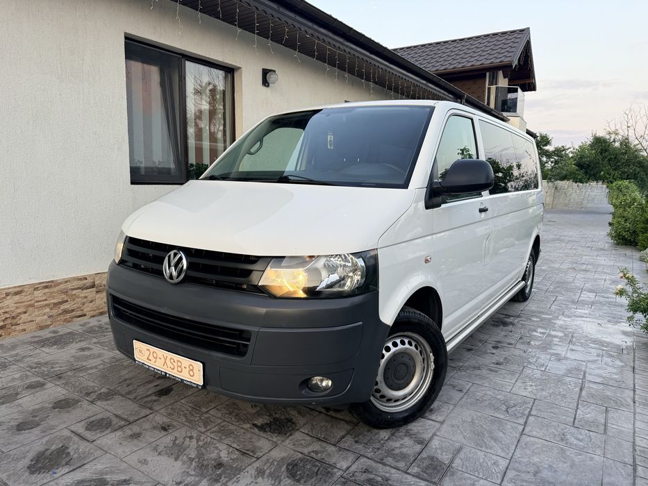 Vand VW Transporter 8+1 Locuri / 2012 Euro5 / 2.0 TDI Bluemotion  Technology