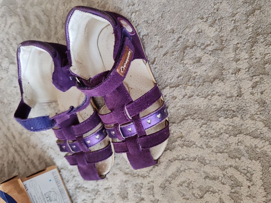 Продам детские обуви на девочку