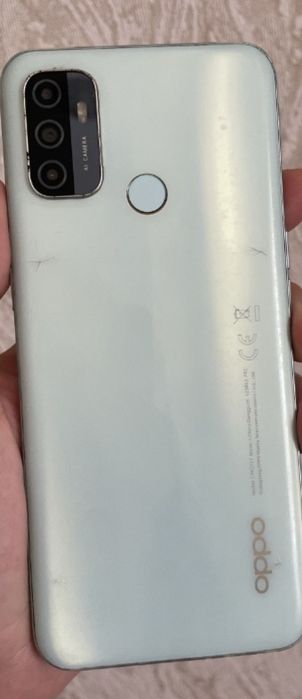 Срочно продам телефон