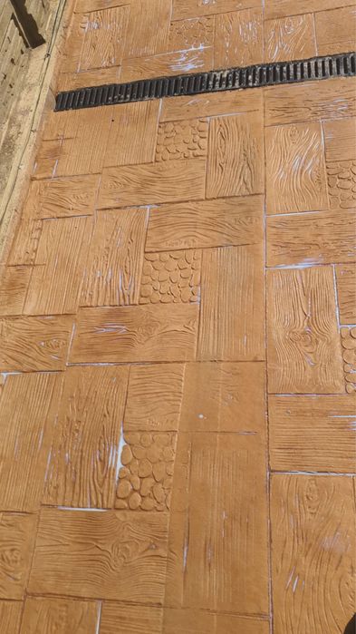 Beton amprentat, maturat, elicopterizat