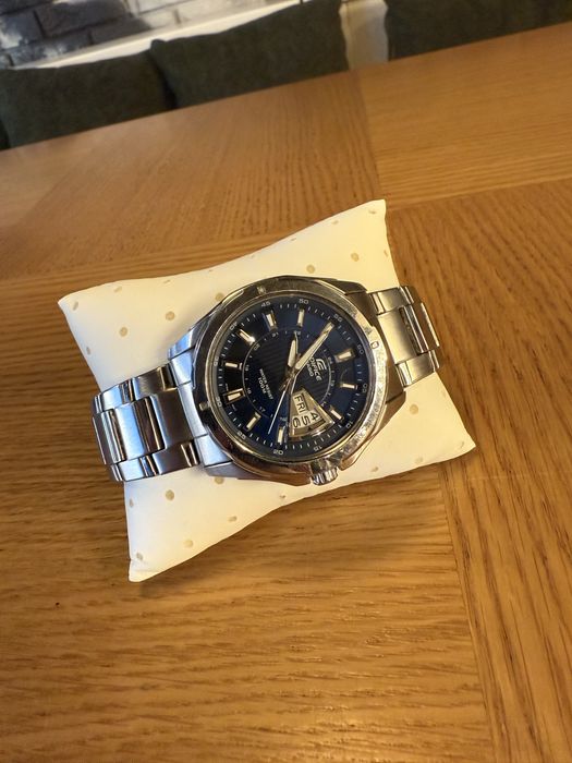 Casio EDIFICE  като нов Касио