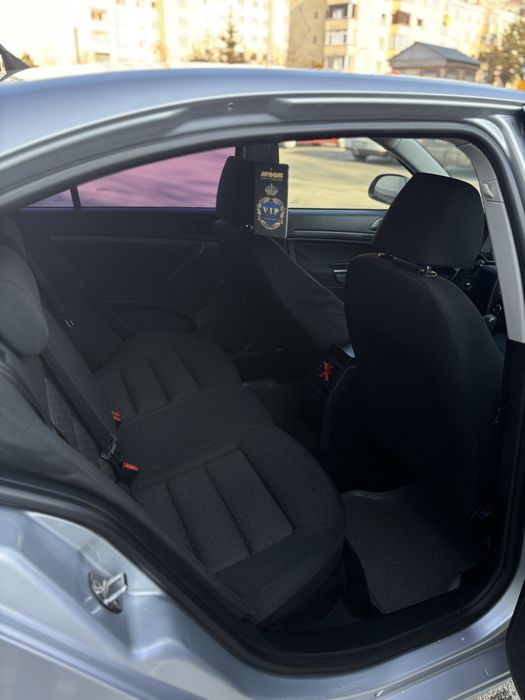 Vand Skoda Octavia 2 Proprietar de nouă