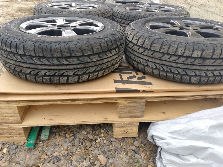 Шины новый продается