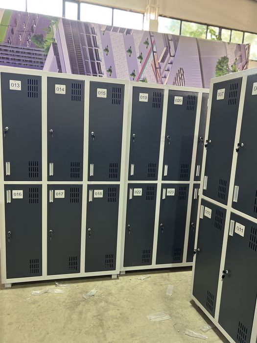 Металлический шкаф