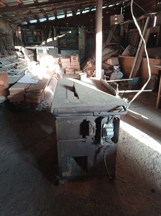 Продам деревообрабатывающие станки