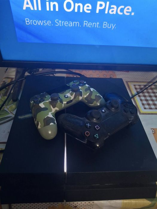 Cand ps4 slim 500 gb plus volan cu pedale 1100 lei