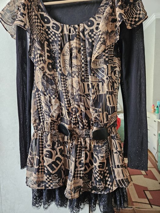 Модерна елегантна туника