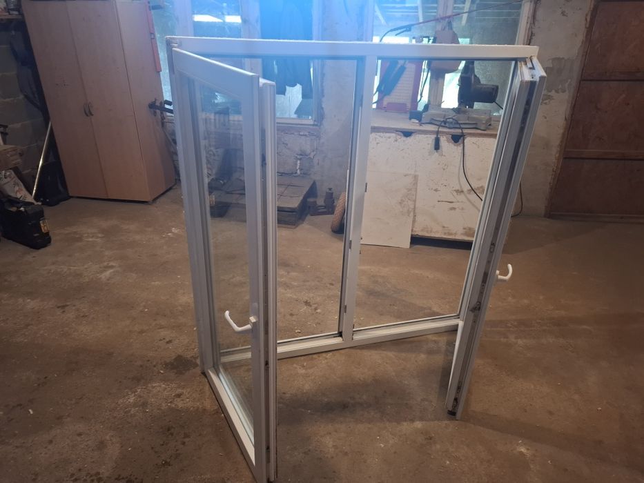 Geam termopan plastic