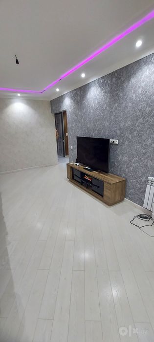 Продаётся  3х ком квартира  77 серия кирпич 2 этаж!