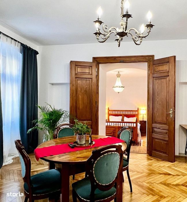 Duplex ultracentral, langa Biserica Neagra