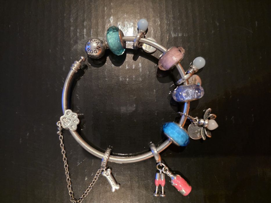 Se vând obiectele din imagini.