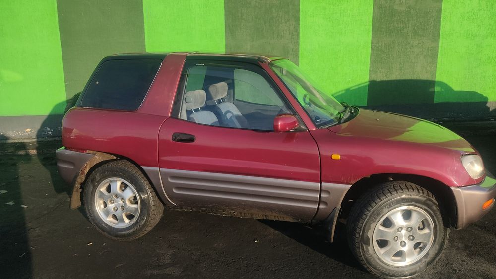 Продам RAV4 первое поколение