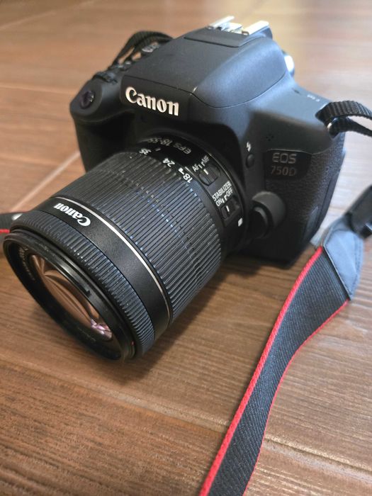 Canon EOS750D efs 18-55m
