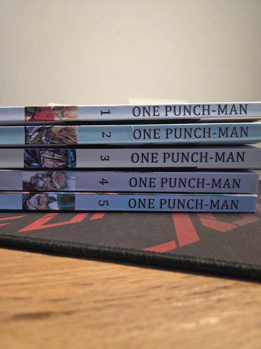 Аниме Манга One Punch-Man 5 томов.