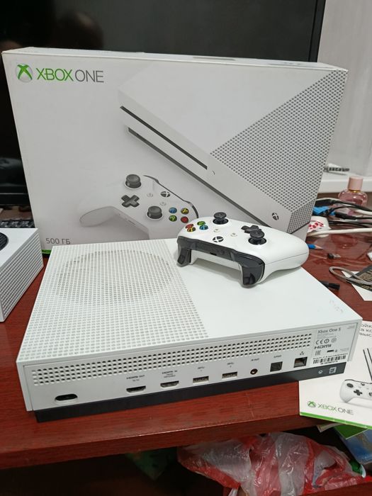 Две приставки Xbox