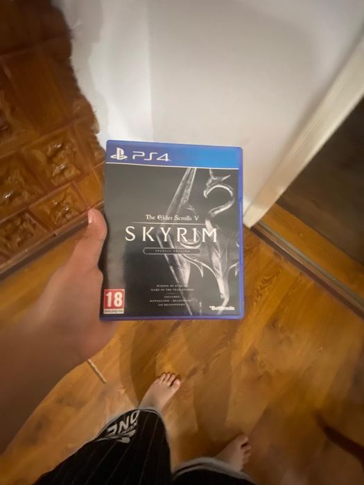Play Station 4 slim