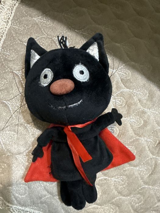 Продам из мультика три кота