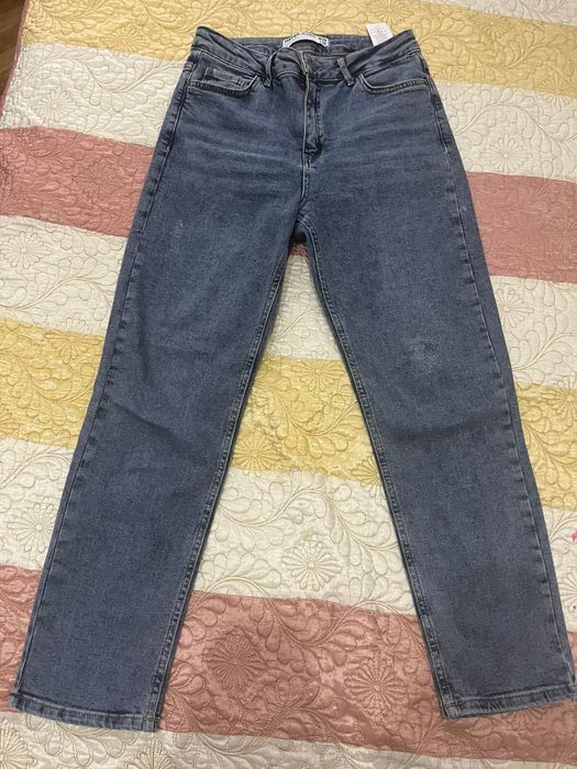 Продам женские джинсы бу