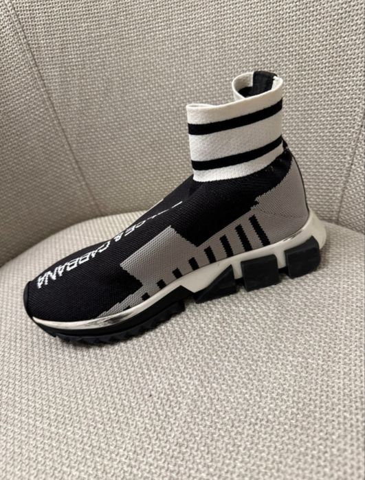 Vand adidaşi Dolce&Gabbana