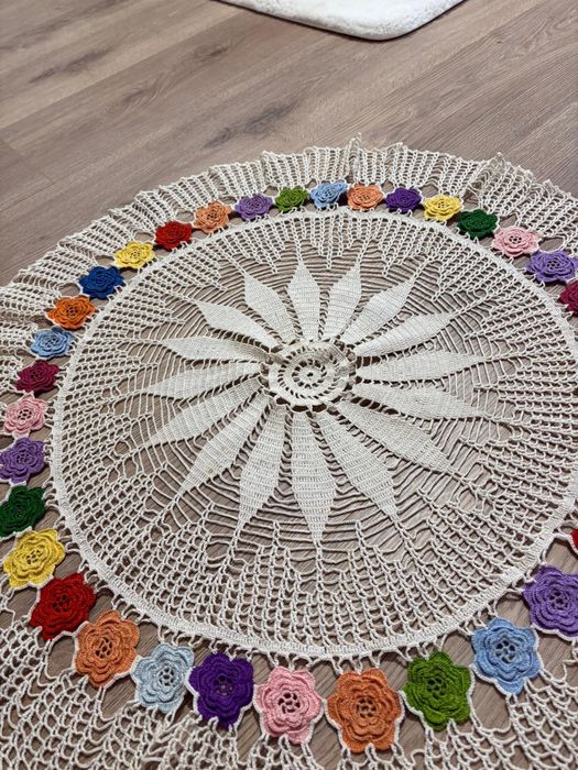 Croșetată manual cu flori