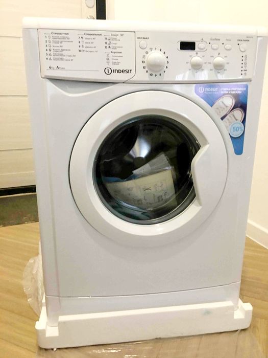 Продам стиральну машину Indesit 4kg
Машинка полность в рабочем состоян