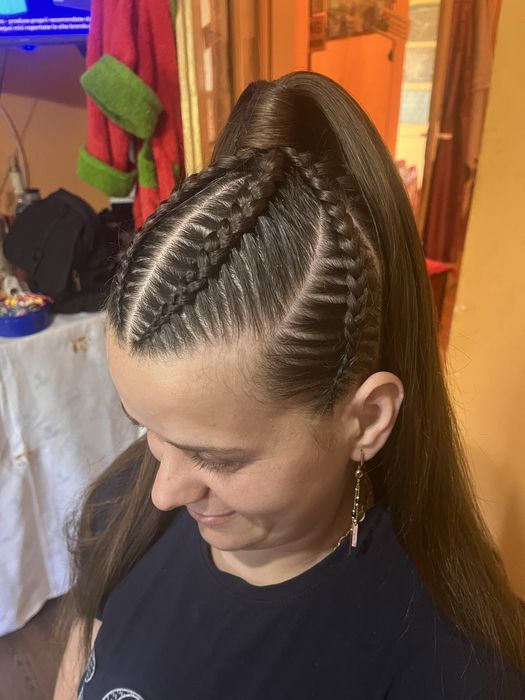 Realizez impletituri afro