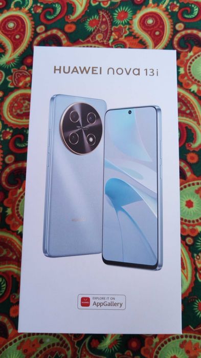 Huawei nova 13 i