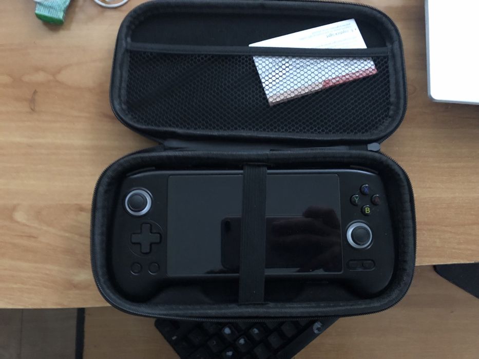 Consola portabila Anbernic RG556 128 GB