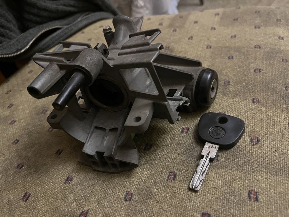 Bmw e34 Пищалки и запчасти дргугие