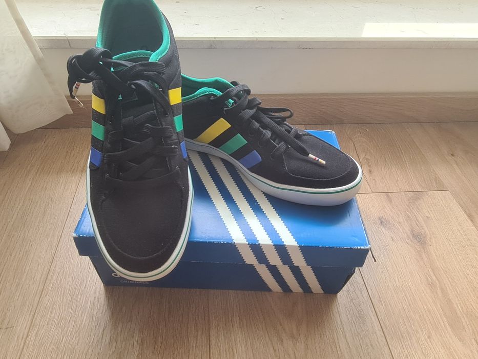 Обувки Adidas Ar-D1