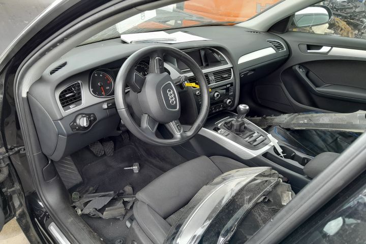 RAMPA INJECTOARE 06K133681A 06K133681A Audi A4 B8/8K (facelift)