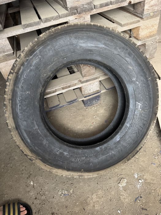 Cauciucuri Falken 215/75R17.5 NOI