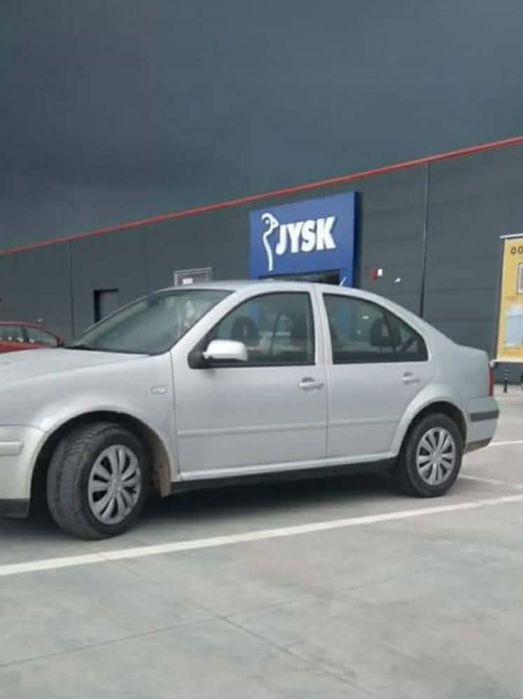 Vând bora 1.9   116 cai