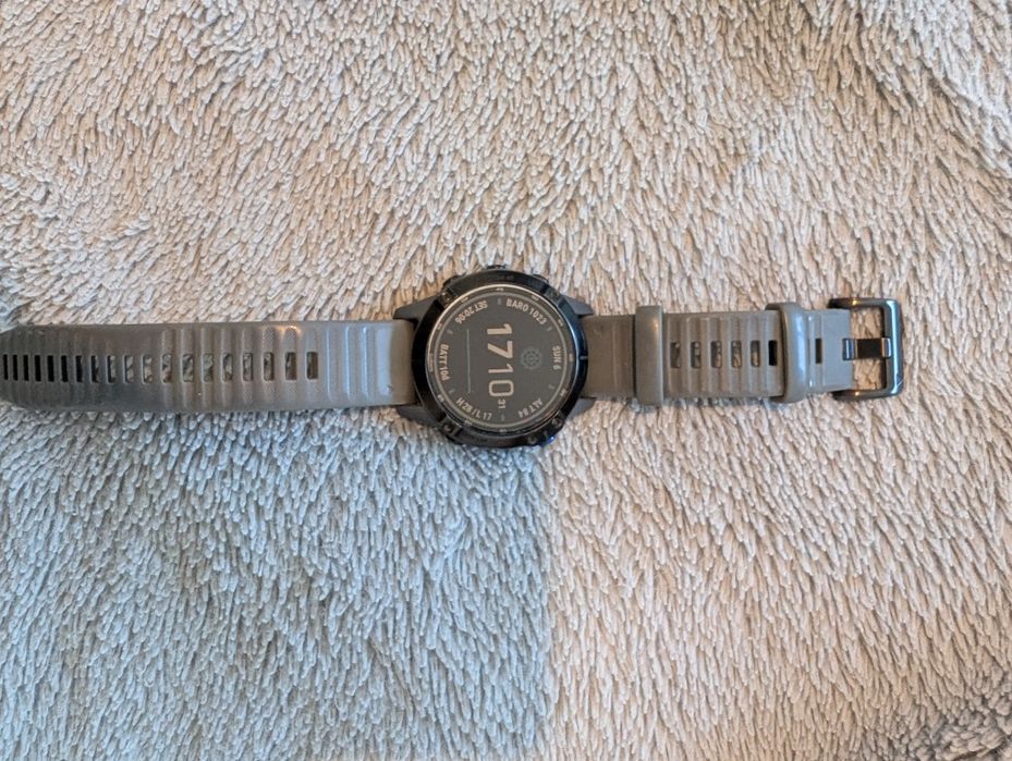 Vând Garmin Fenix 6 pro solar