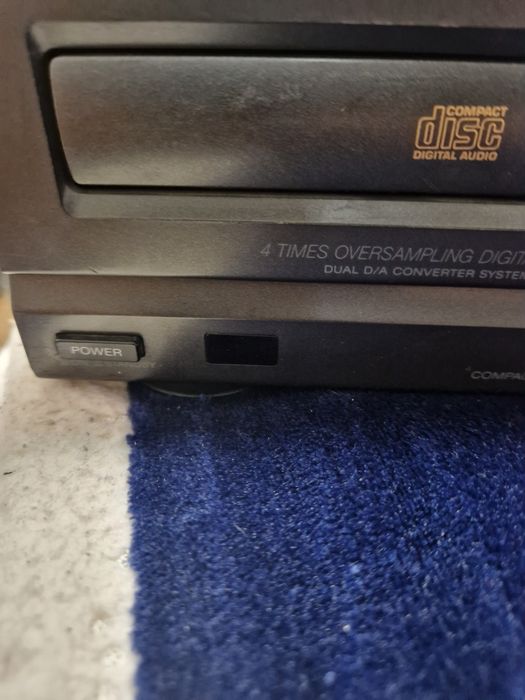 CD PLAYER functionabil