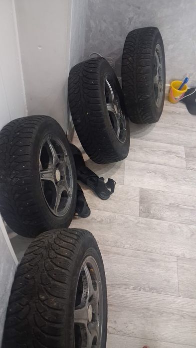 Продам диски с резиной