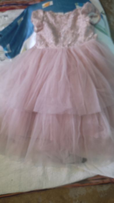 Продам вещи на девачку