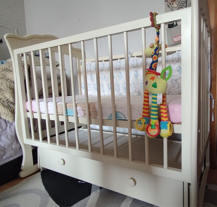 Продам манеж, новый.