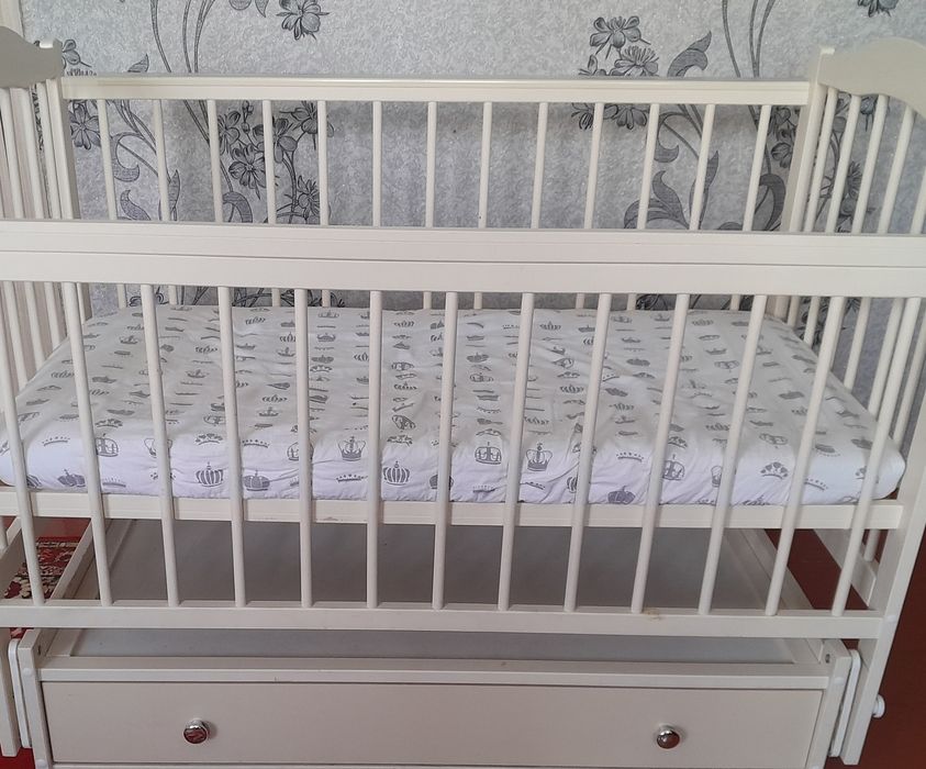 Продам Манеж детский