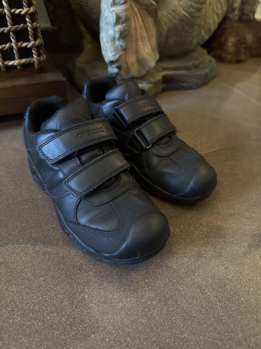 Vand adidasi/pantofi piele naturala Geox 32 impecabili