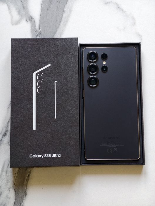 Samsung S25 Ultra 256 gb Ram 12 5G
