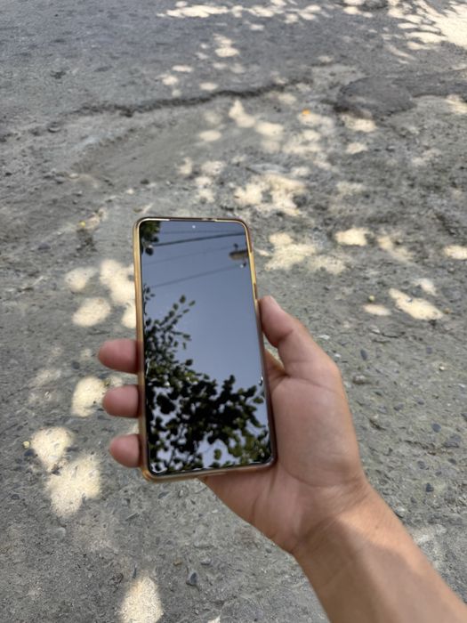 Samsung S21 sotiladi srochna
