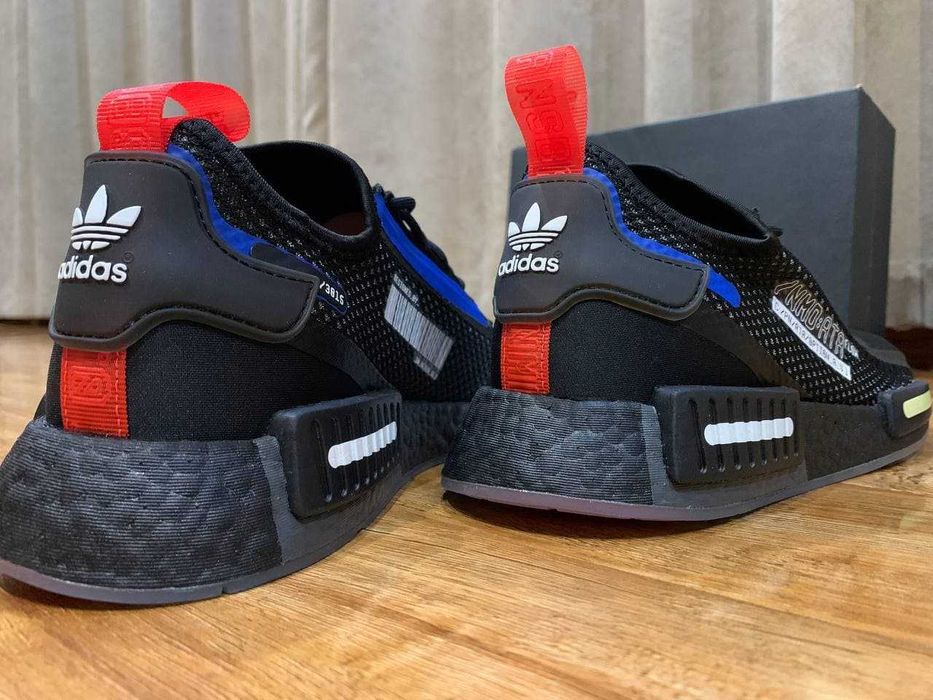 Мужские кроссовки Adidas NMD_R1 Spectoo РАЗМЕР 41