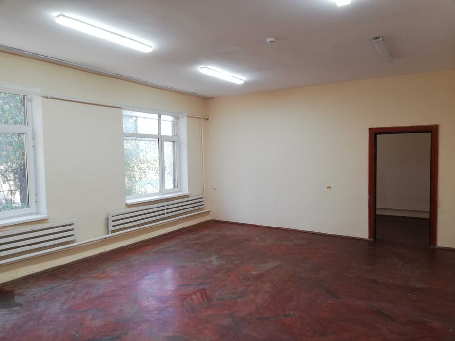 Сдаются в аренду офисные и складские помещения,удобное расположение.