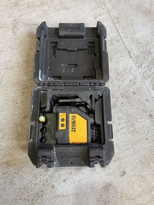 DeWALT DW087 линеен лазерен нивелир