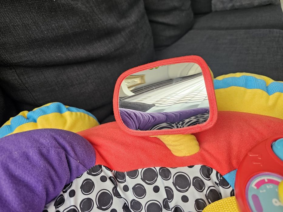 Бебешка играчка кола със светлини и звуци PlayGro