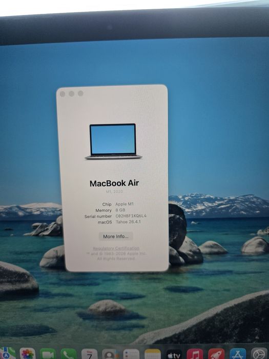 Macbook Air M1 (2020),13.3"-256 GB SSD /8 GB RAM/ 8- core  GPUU