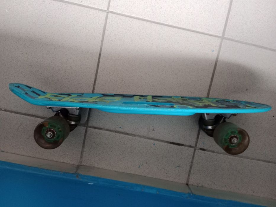 Продам скейт борт